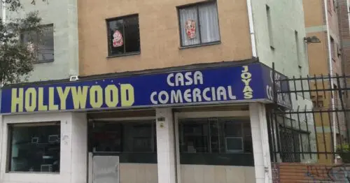 CASA COMERCIAL HOLLYWOOD BOGOTÁ CASA COMERCIAL HOLLYWOOD BOGOTÁ